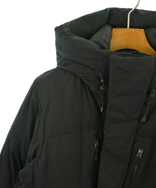 THE NORTH FACE 羽絨夾克/背心