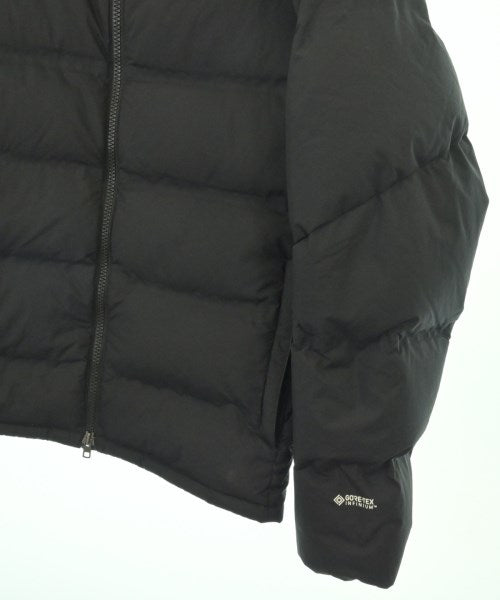 THE NORTH FACE 羽絨夾克/背心
