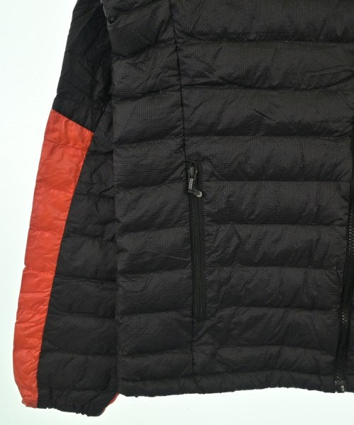 THE NORTH FACE 羽絨夾克/背心