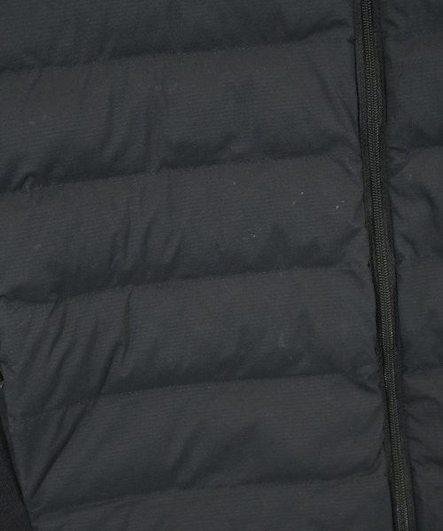 THE NORTH FACE 羽絨夾克/背心