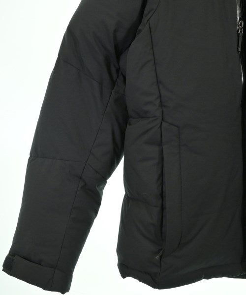 THE NORTH FACE 羽絨夾克/背心