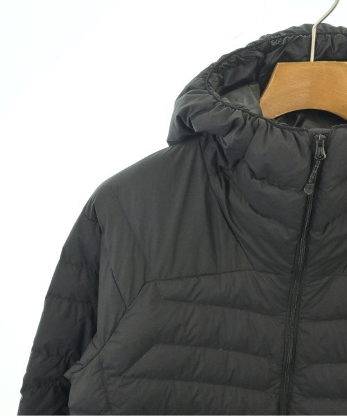 THE NORTH FACE 羽絨夾克/背心