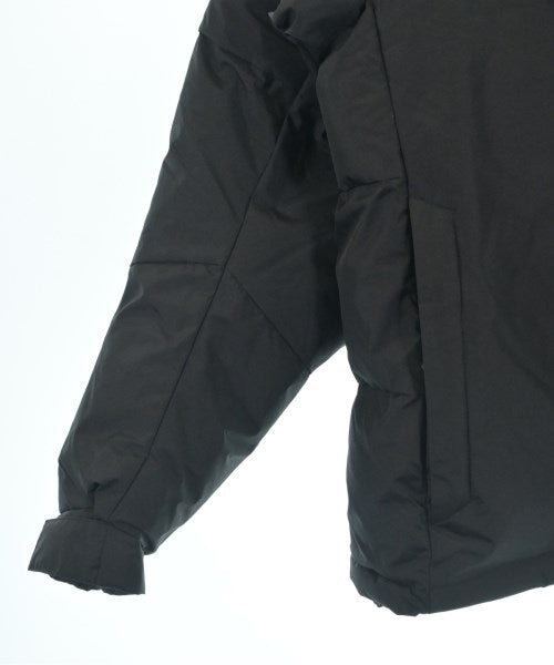 THE NORTH FACE 羽絨夾克/背心