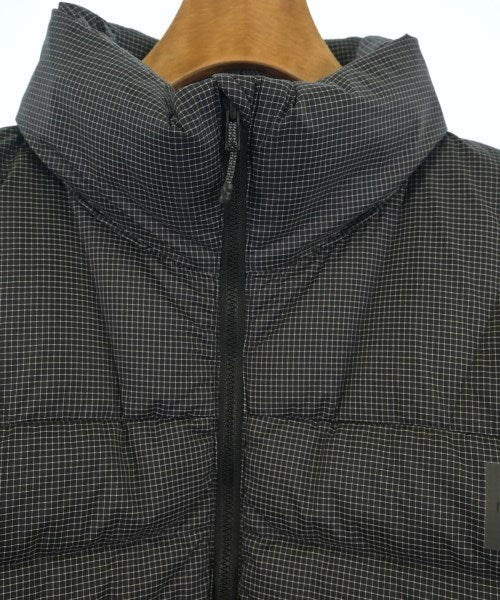 THE NORTH FACE 羽絨夾克/背心