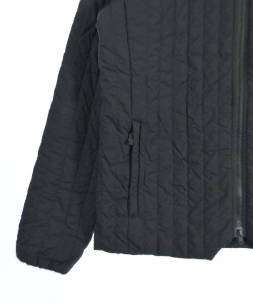 THE NORTH FACE 羽絨夾克/背心