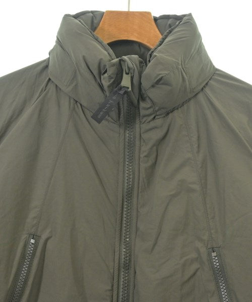 WILD THINGS 羽絨夾克/背心