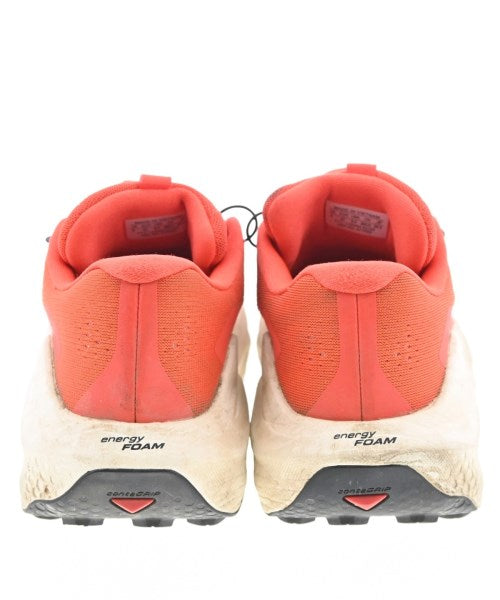 Salomon 運動鞋