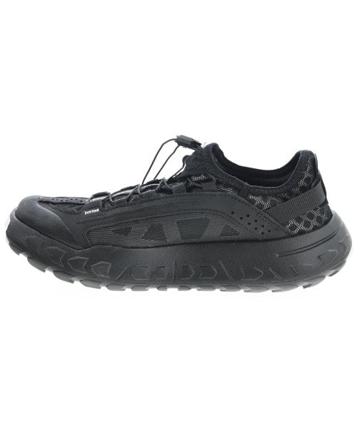Salomon 運動鞋