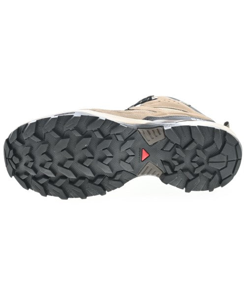Salomon 運動鞋