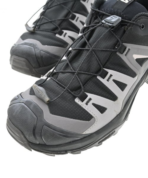 Salomon 運動鞋