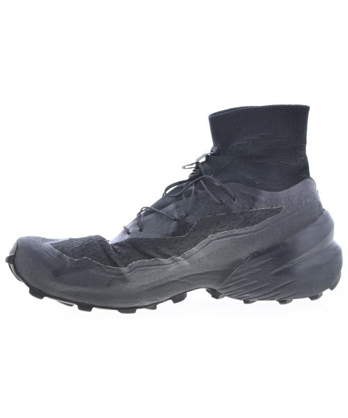 Salomon 運動鞋