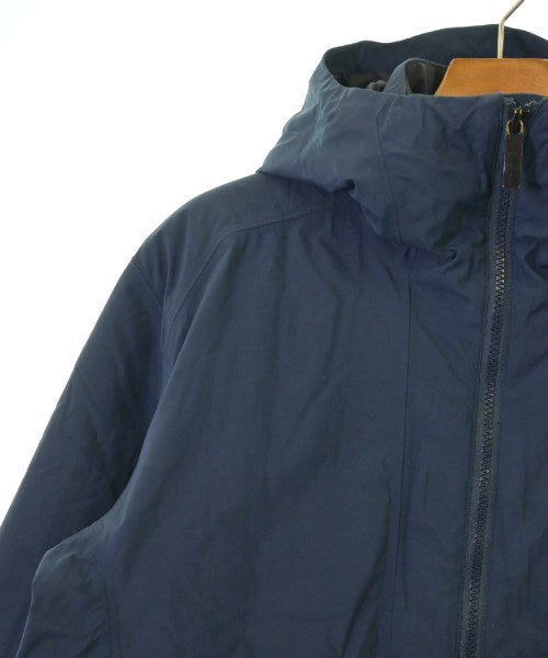 ARC'TERYX 羽絨夾克/背心