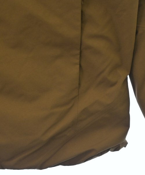 ARC'TERYX 羽絨夾克/背心