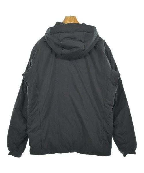 ARC'TERYX 羽絨夾克/背心