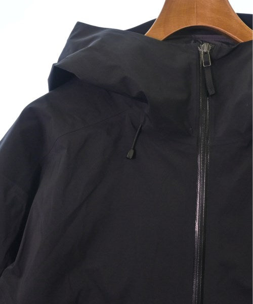 ARC'TERYX 斜紋夾克