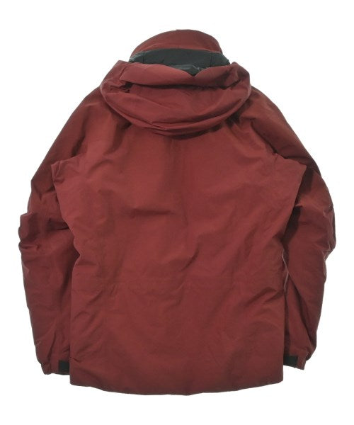 ARC'TERYX 羽絨夾克/背心