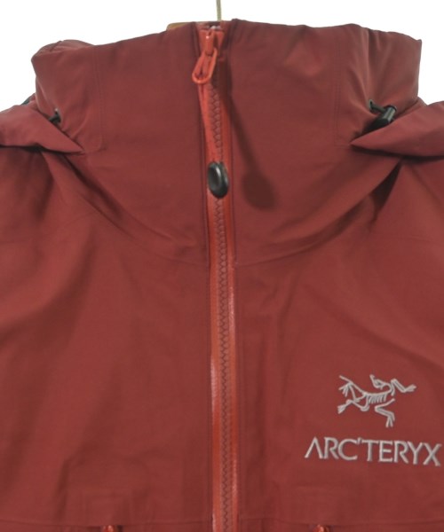 ARC'TERYX 羽絨夾克/背心
