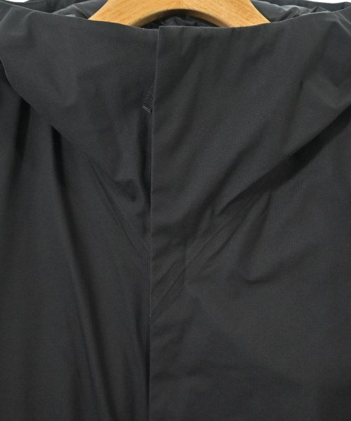 ARC'TERYX 羽絨夾克/背心