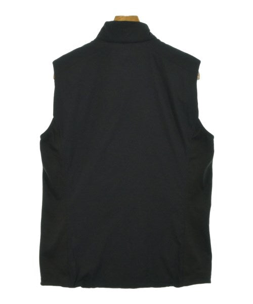 ARC'TERYX 羽絨夾克/背心