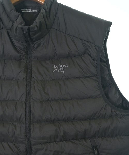 ARC'TERYX 羽絨夾克/背心