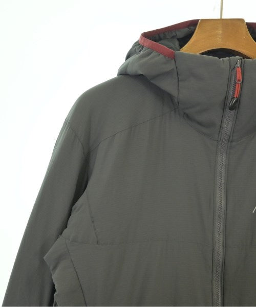 ARC'TERYX 羽絨夾克/背心