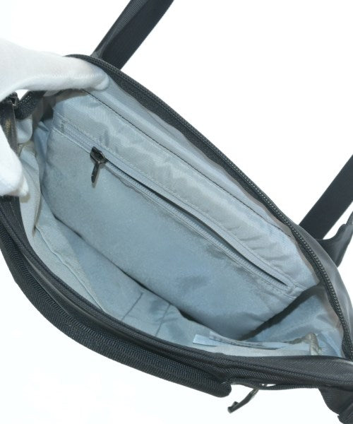 ARC'TERYX 肩背包