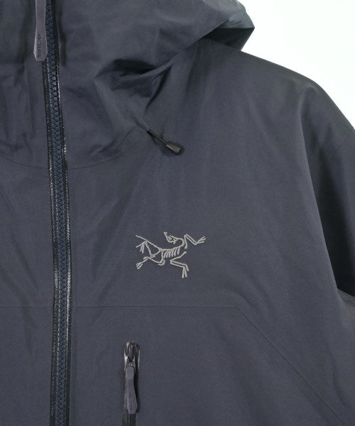 ARC'TERYX 羽絨夾克/背心
