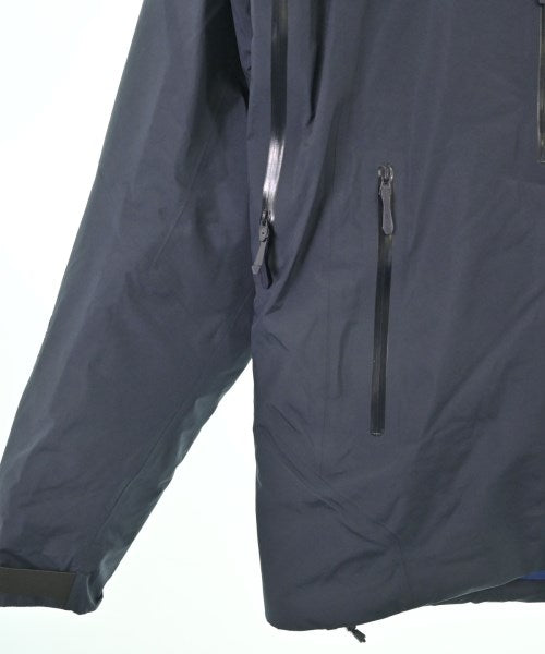 ARC'TERYX 羽絨夾克/背心