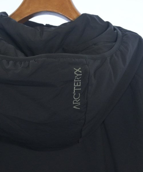 ARC'TERYX 羽絨夾克/背心