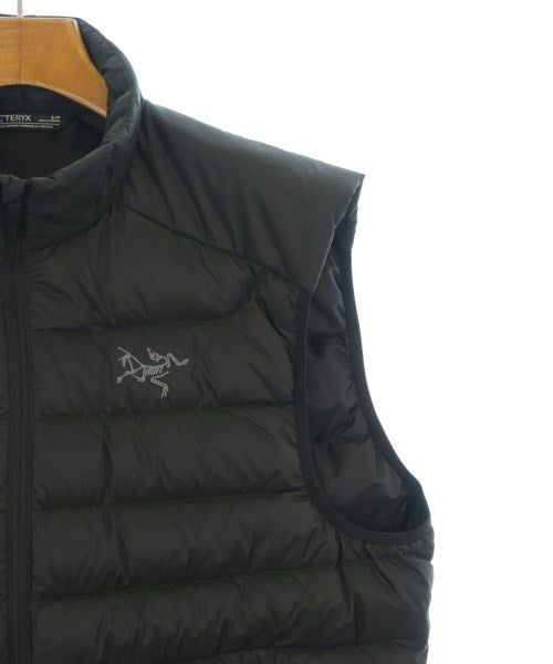 ARC'TERYX 羽絨夾克/背心