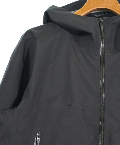 ARC'TERYX 山系外套