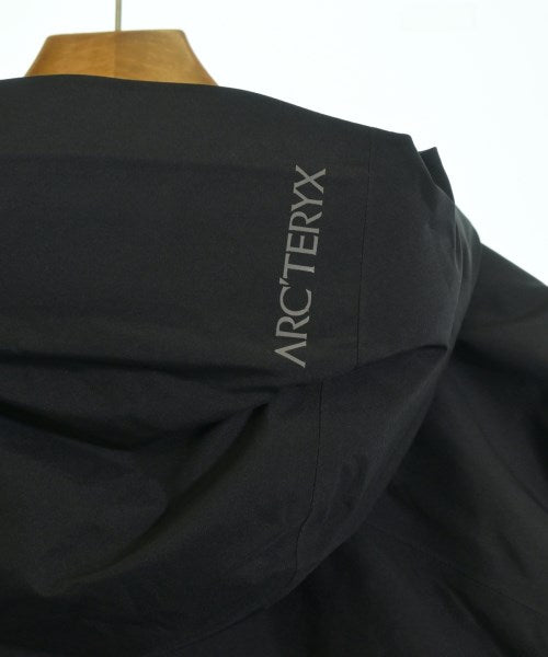 ARC'TERYX 斜紋夾克