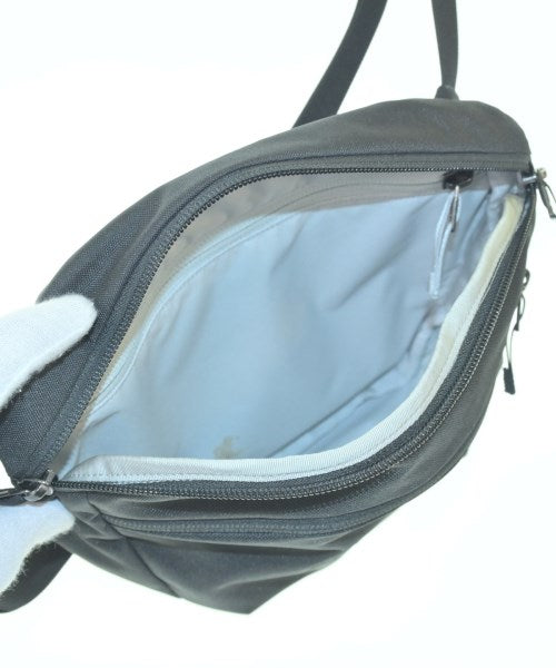 ARC'TERYX 肩背包