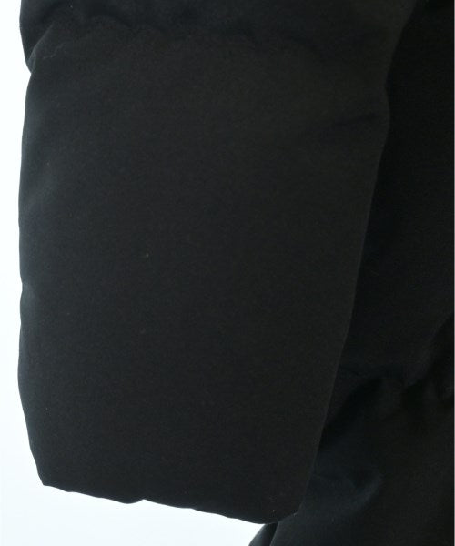 MONCLER 羽絨大衣