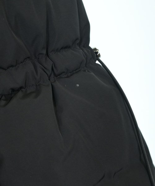 MONCLER 羽絨大衣