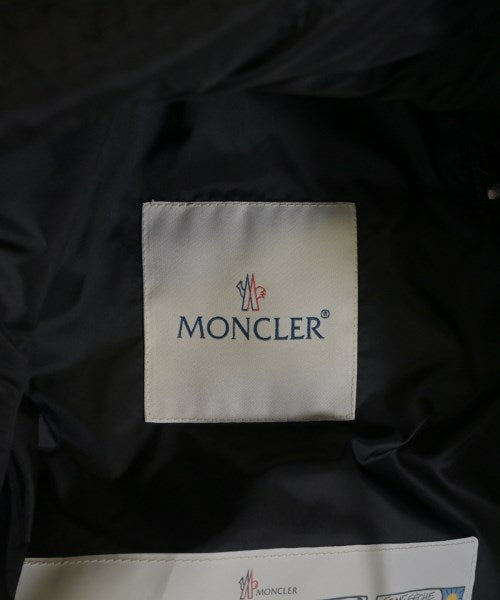 MONCLER 羽絨夾克/背心