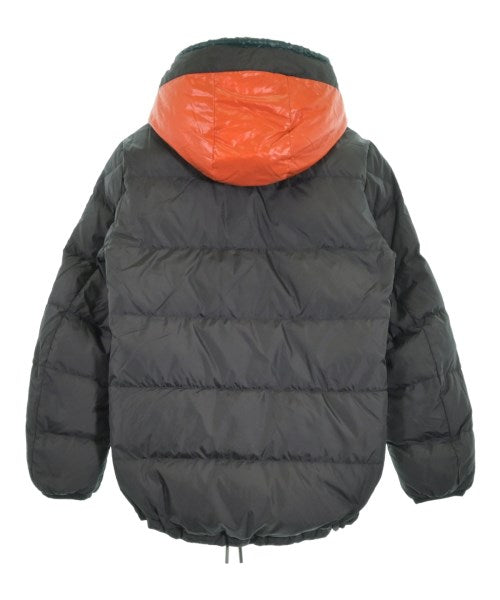 MONCLER 羽絨夾克/背心