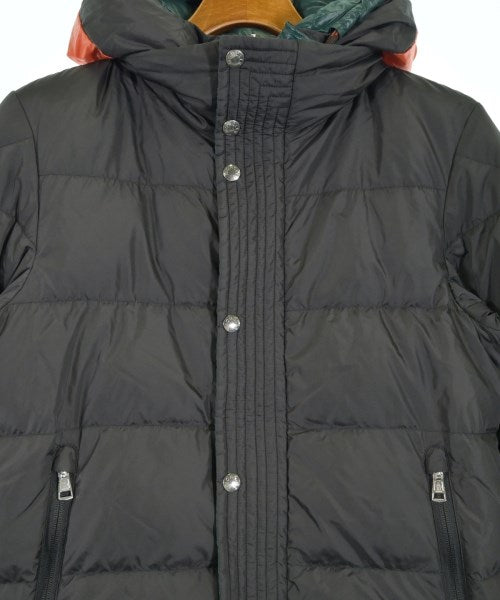 MONCLER 羽絨夾克/背心