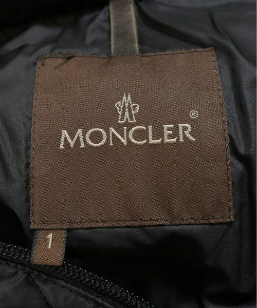 MONCLER 羽絨大衣