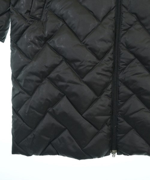 MONCLER 羽絨大衣