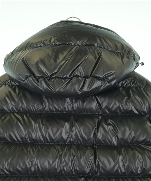 MONCLER 羽絨夾克/背心