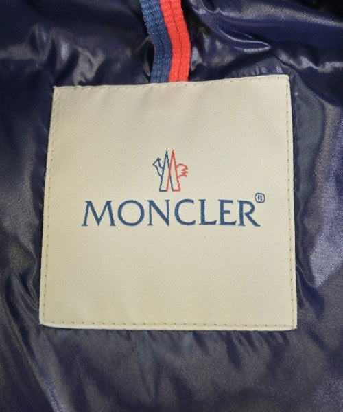 MONCLER 羽絨夾克/背心