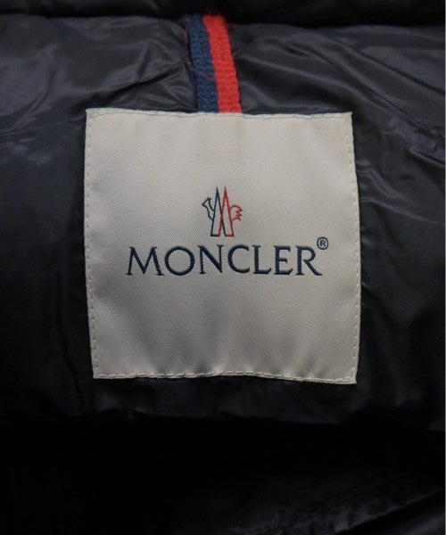 MONCLER 羽絨夾克/背心