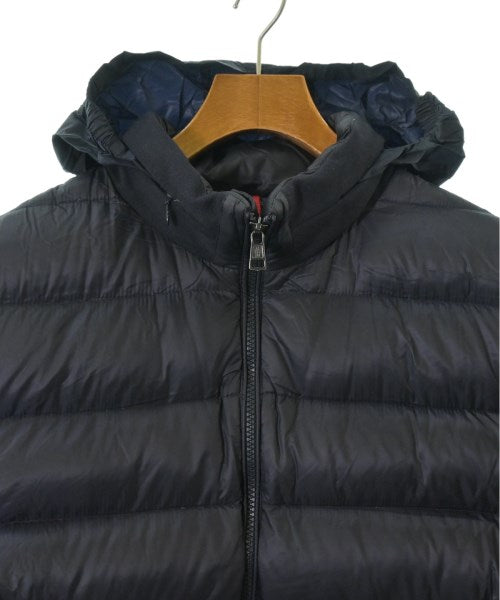 MONCLER 羽絨夾克/背心