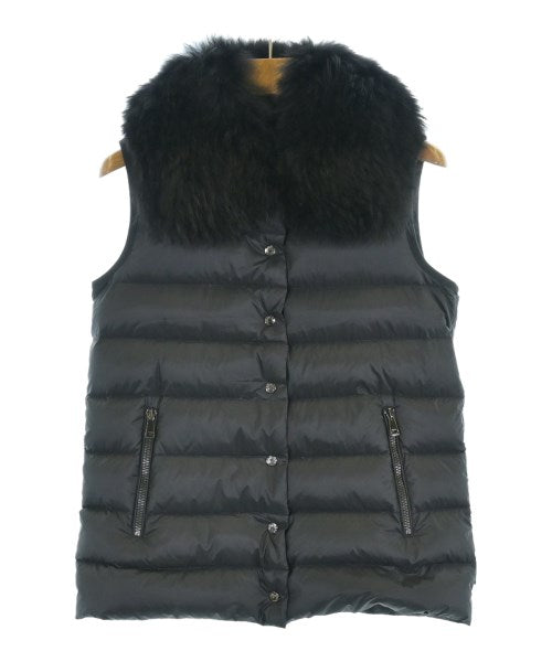 MONCLER 羽絨夾克/背心