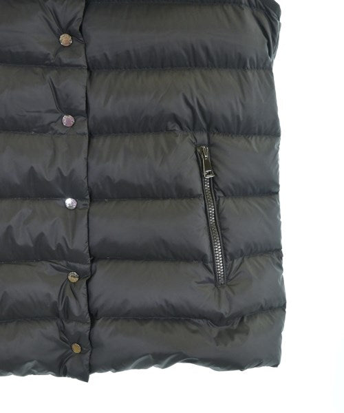 MONCLER 羽絨夾克/背心