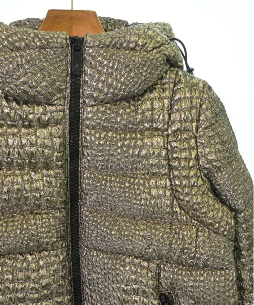 MONCLER 羽絨夾克/背心