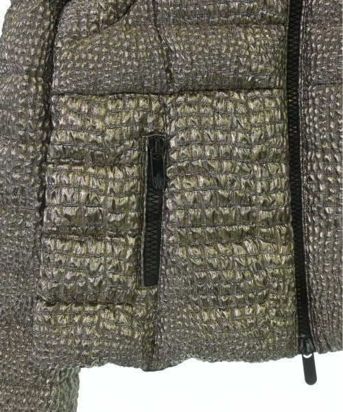 MONCLER 羽絨夾克/背心