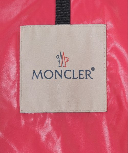MONCLER 羽絨夾克/背心