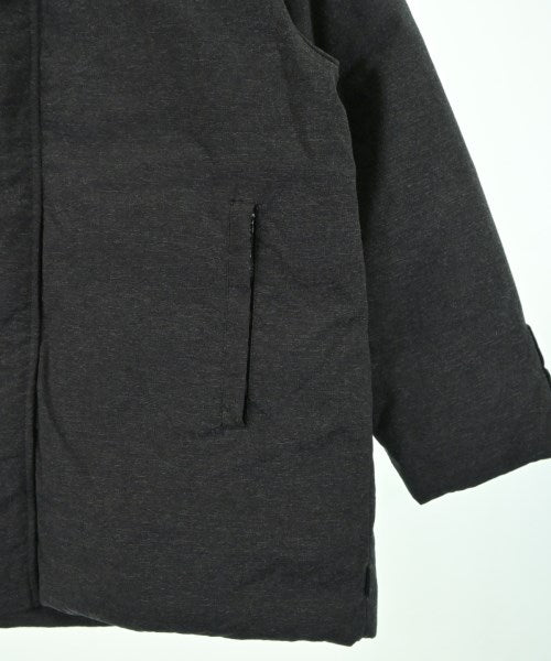 MONCLER 羽絨夾克/背心